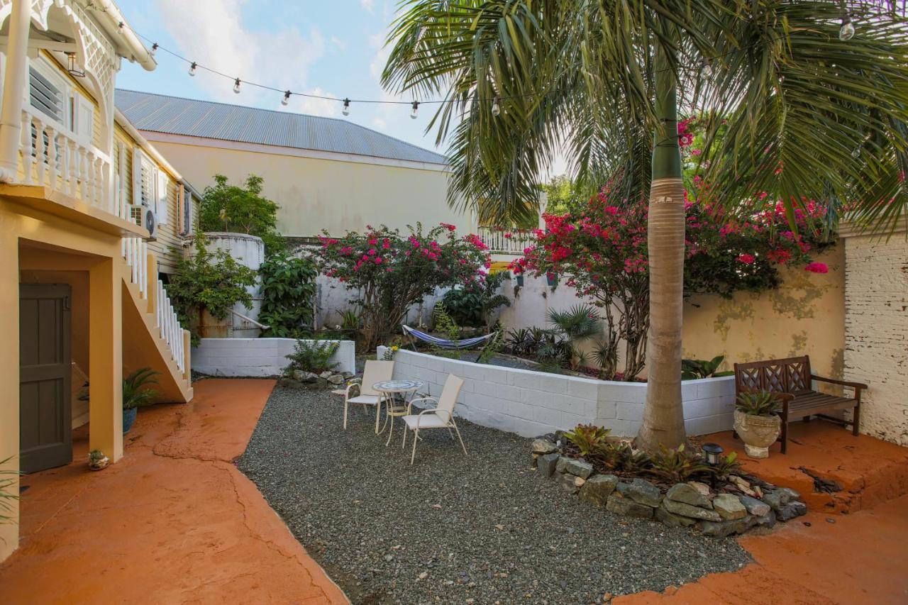 Victoria House Hotel Frederiksted Kültér fotó